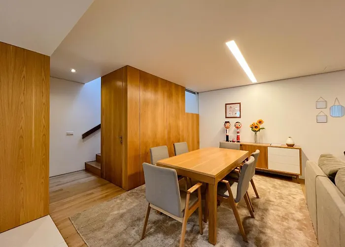 Casa Do Trigo - With Garage In The Center *