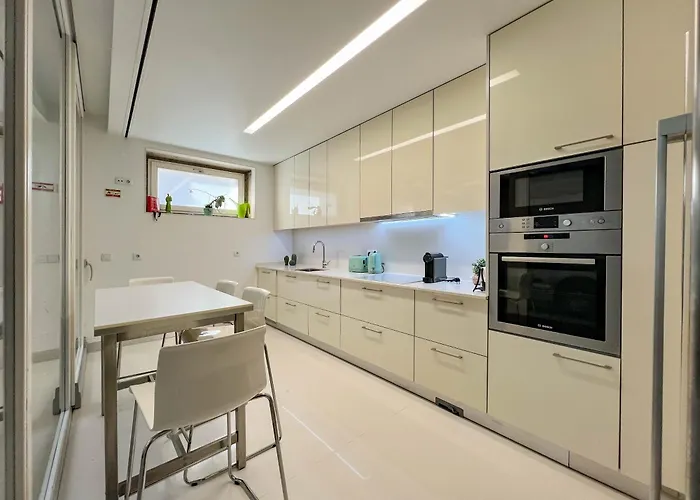 بيت للعطل Casa Do Trigo - With Garage In The Center فيانا دو كاستيلو